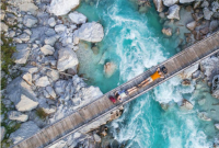 Medeni tedni v deželi, ki ima ljubezen v svojem imenu